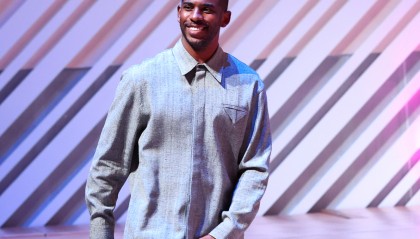 开云-保罗连续18个赛季登场时间为正净胜分，历史第二仅次于邓肯