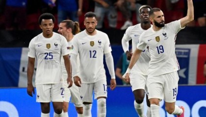 开云体育官网-王勤伯：德尚试阵玩脱，法国队潜能尚未完全发挥