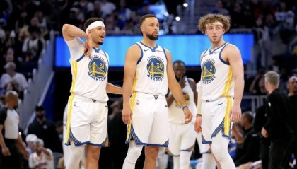 kaiyun-勇士常规赛数据：37胜45负西部第10，场均三分出手44.2次联盟第一