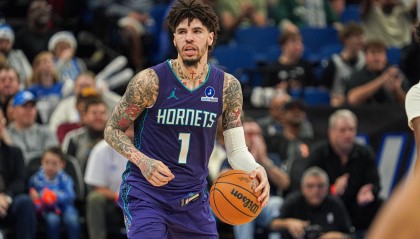 kaiyun-这个谁要？拉梅洛·鲍尔15投仅1中拿到2分7助 三分10中0